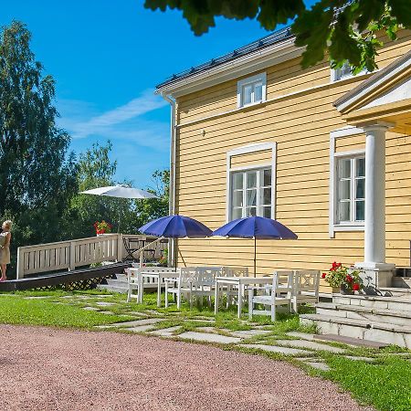Bed and Breakfast Koivulan Kartano Lohja Exterior foto